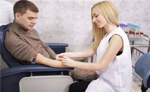 試管嬰兒成功率和治療費(fèi)用的問題